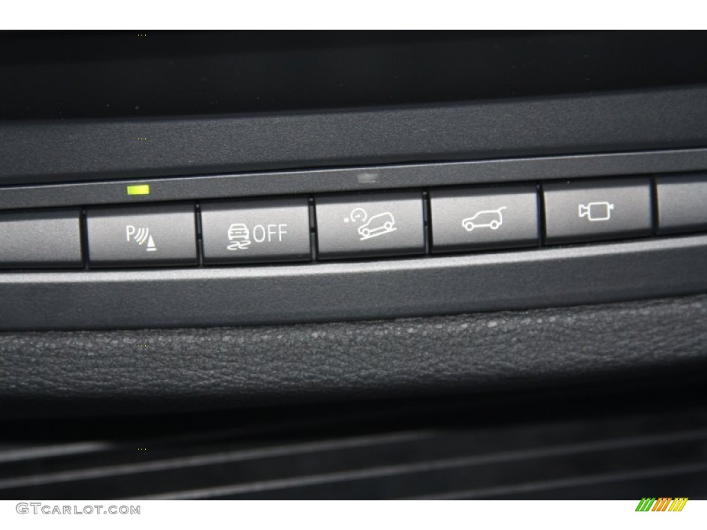 2012 BMW X5 xDrive35i Premium Controls Photo #55484051