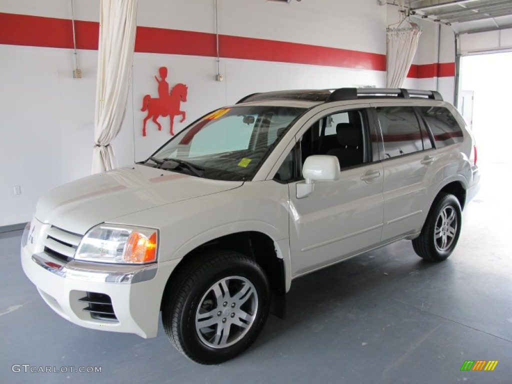 Dover White Pearl Mitsubishi Endeavor