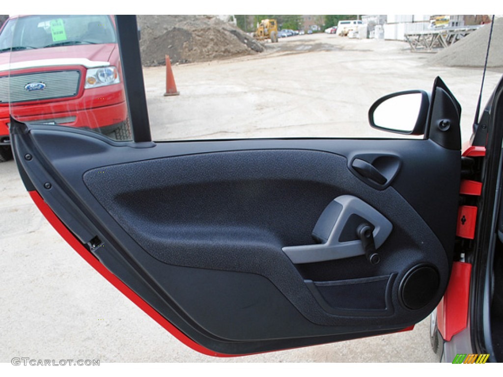 2009 Smart fortwo pure coupe Gray Door Panel Photo #55486118