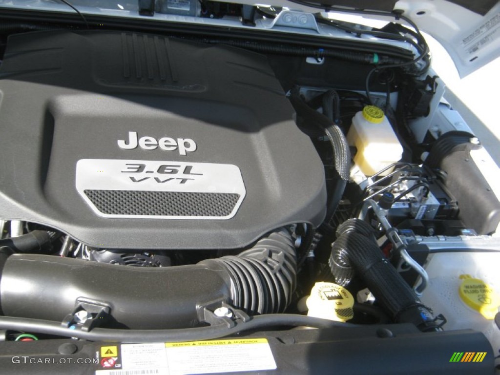 2012 Jeep Wrangler Unlimited Sahara 4x4 3.6 Liter DOHC 24-Valve VVT Pentastar V6 Engine Photo #55486289