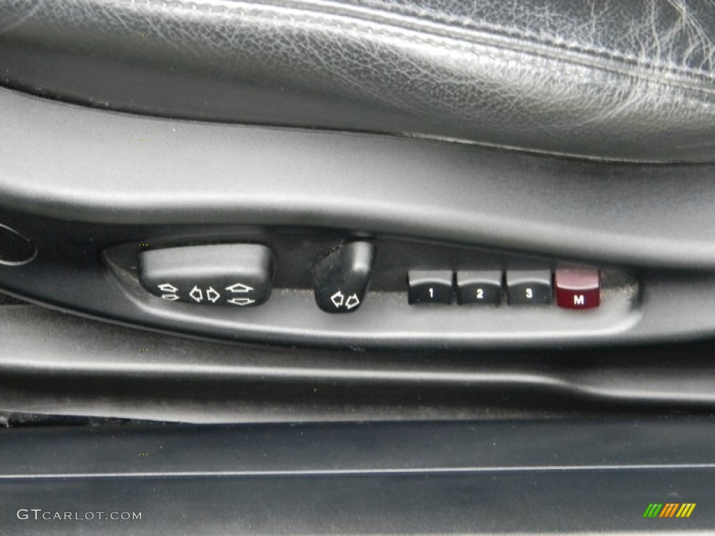 2004 BMW 3 Series 325i Coupe Controls Photo #55488597