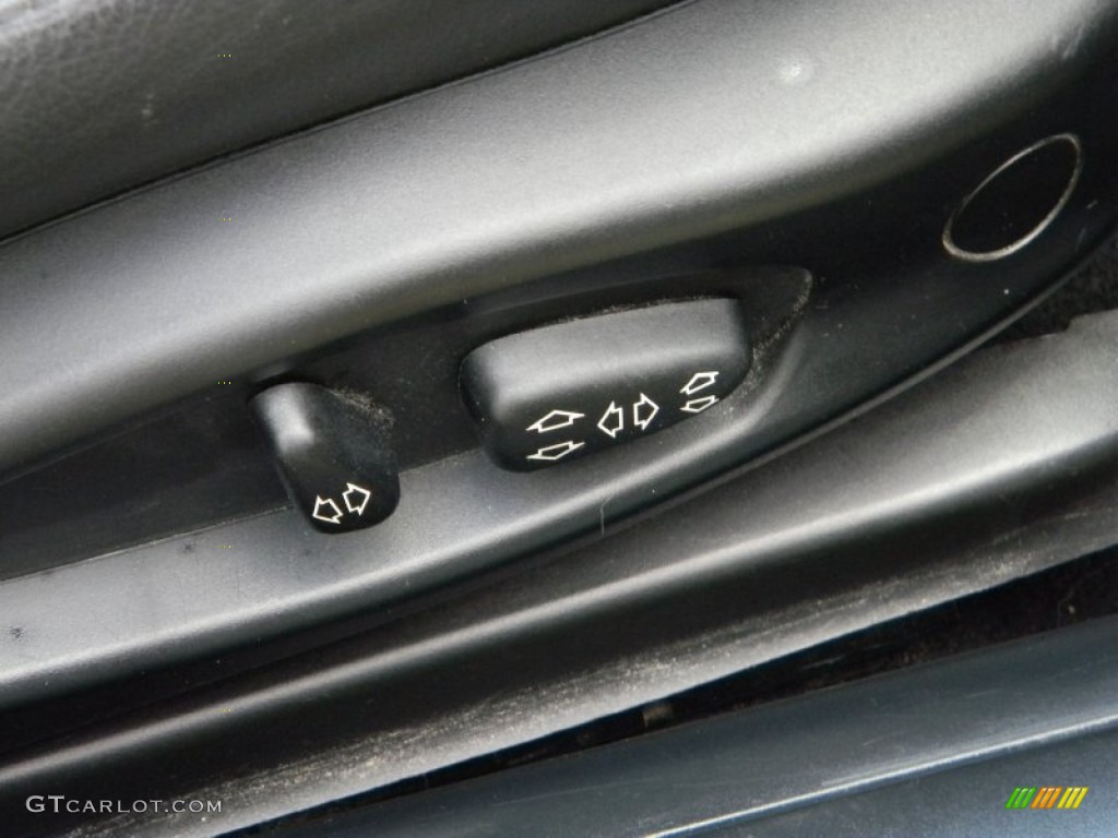 2004 3 Series 325i Coupe - Silver Grey Metallic / Black photo #33