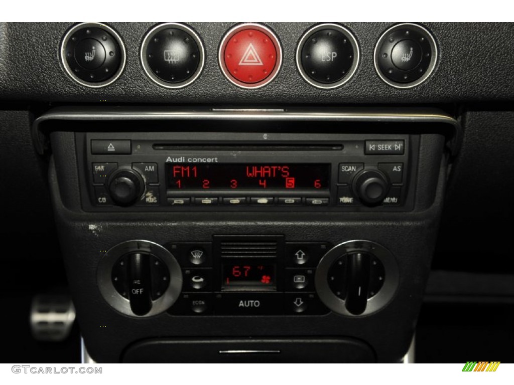 2002 Audi TT 1.8T quattro Roadster Audio System Photo #55489017