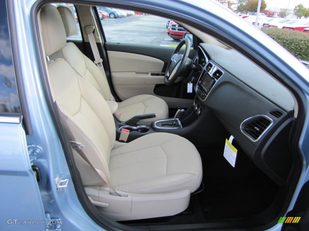 Black/Light Frost Interior 2012 Chrysler 200 Limited Sedan Photo #55490889