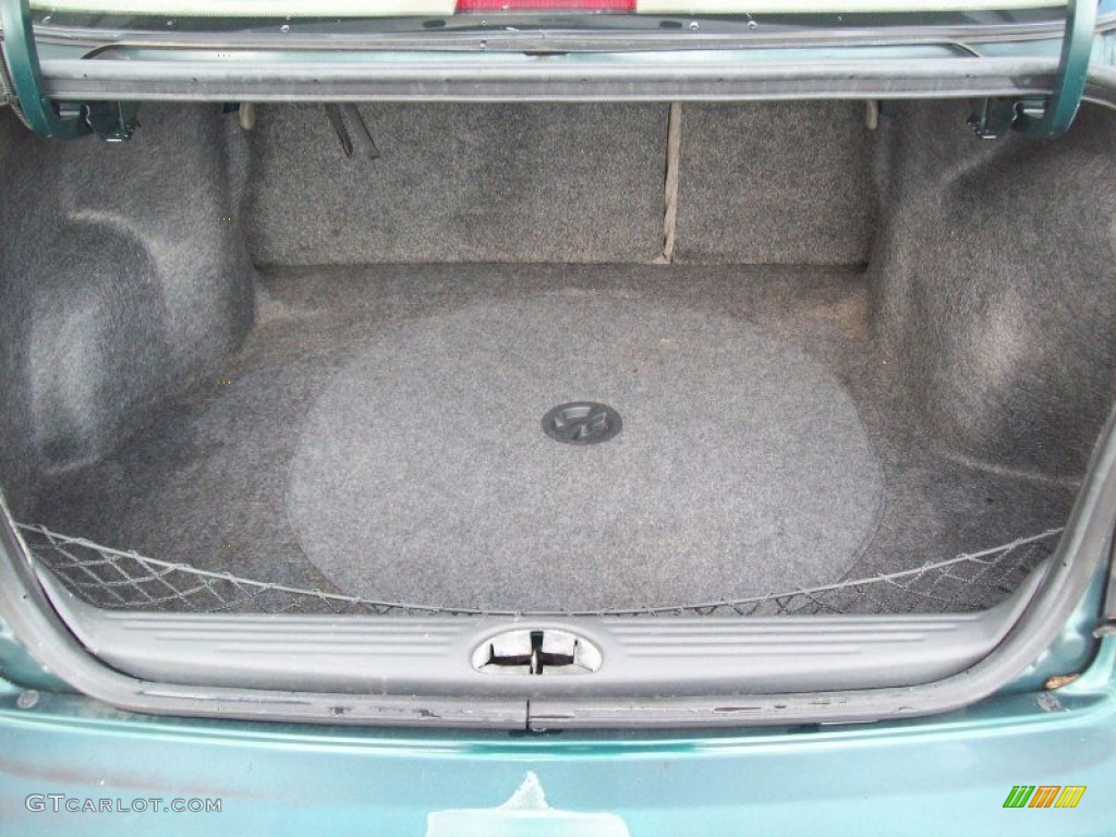 1999 Chevrolet Malibu LS Sedan Trunk Photo #55491446
