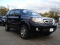 Formal Black - Pilot Touring 4WD Photo No. 7