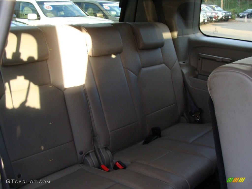 2009 Pilot Touring 4WD - Taffeta White / Gray photo #13