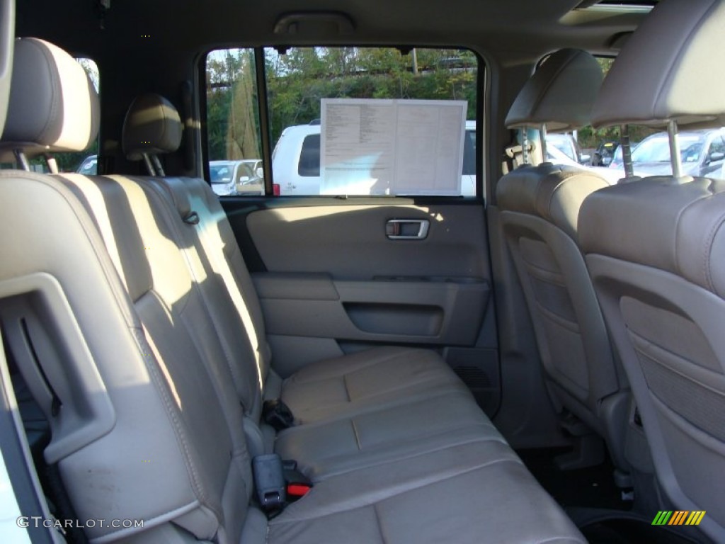 2009 Pilot Touring 4WD - Taffeta White / Gray photo #14