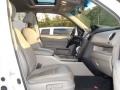 Taffeta White - Pilot Touring 4WD Photo No. 15