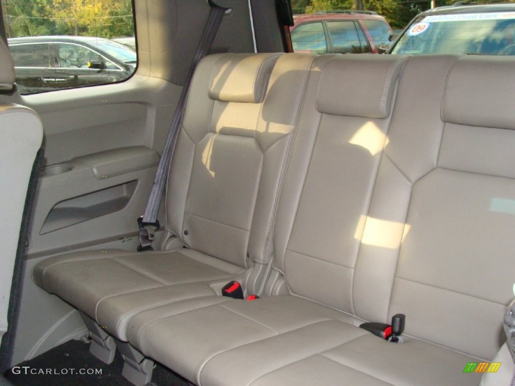 2009 Pilot Touring 4WD - Taffeta White / Gray photo #17