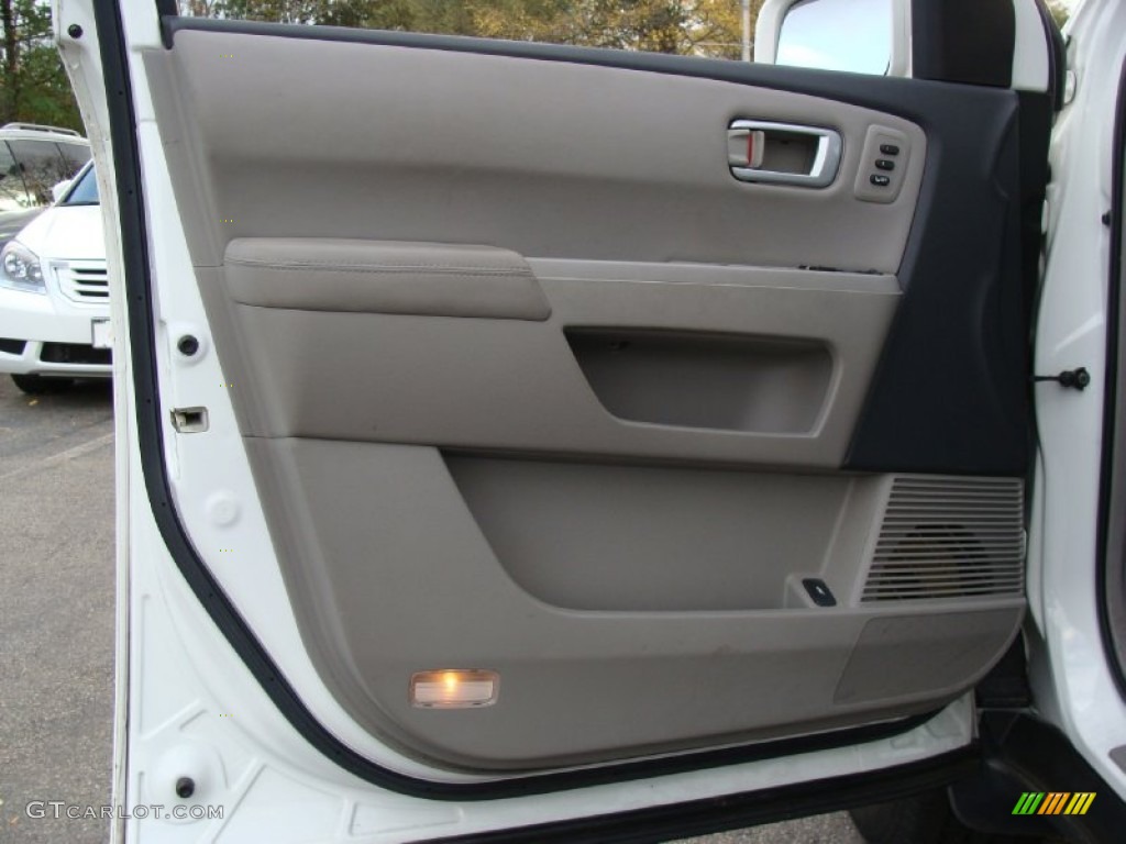 2009 Pilot Touring 4WD - Taffeta White / Gray photo #20