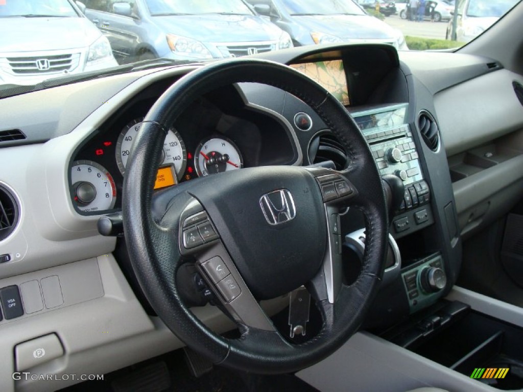 2009 Pilot Touring 4WD - Taffeta White / Gray photo #25
