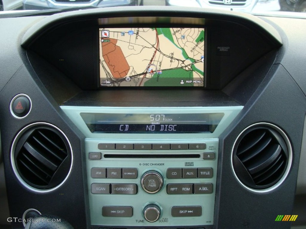 2009 Pilot Touring 4WD - Taffeta White / Gray photo #26