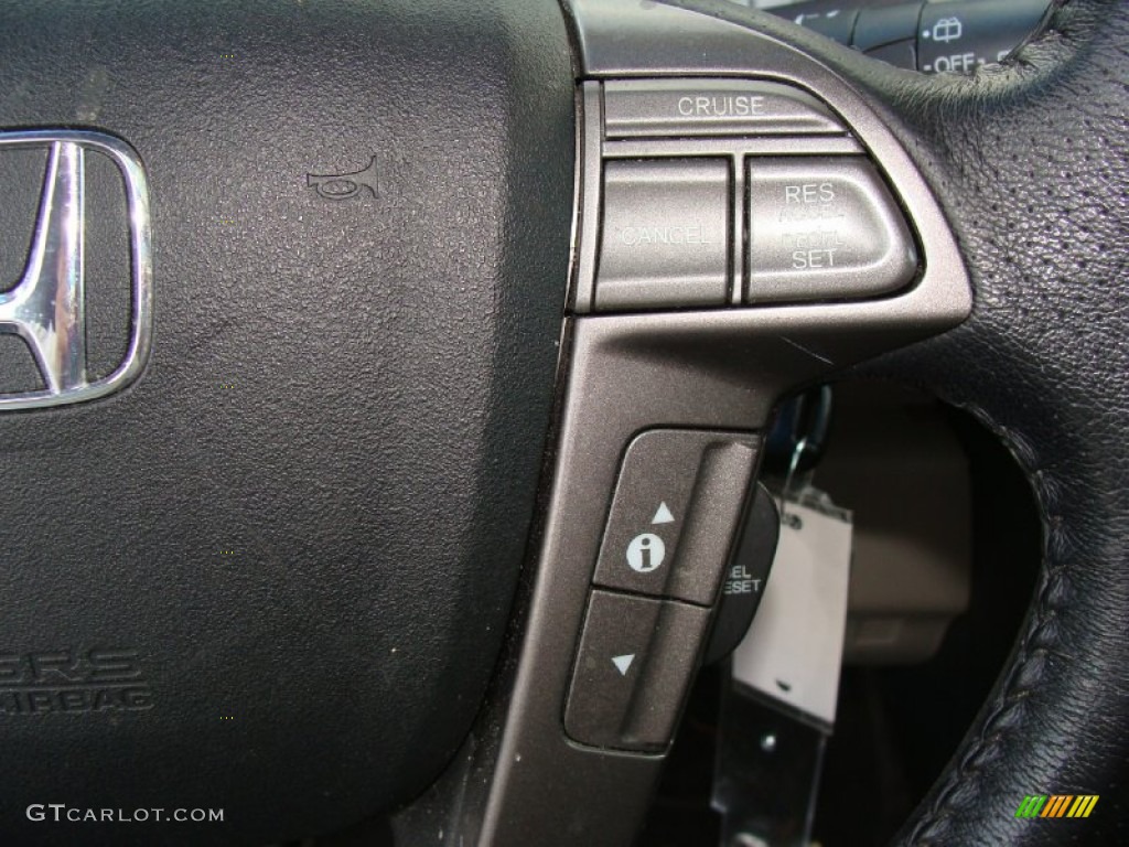 2009 Pilot Touring 4WD - Taffeta White / Gray photo #30