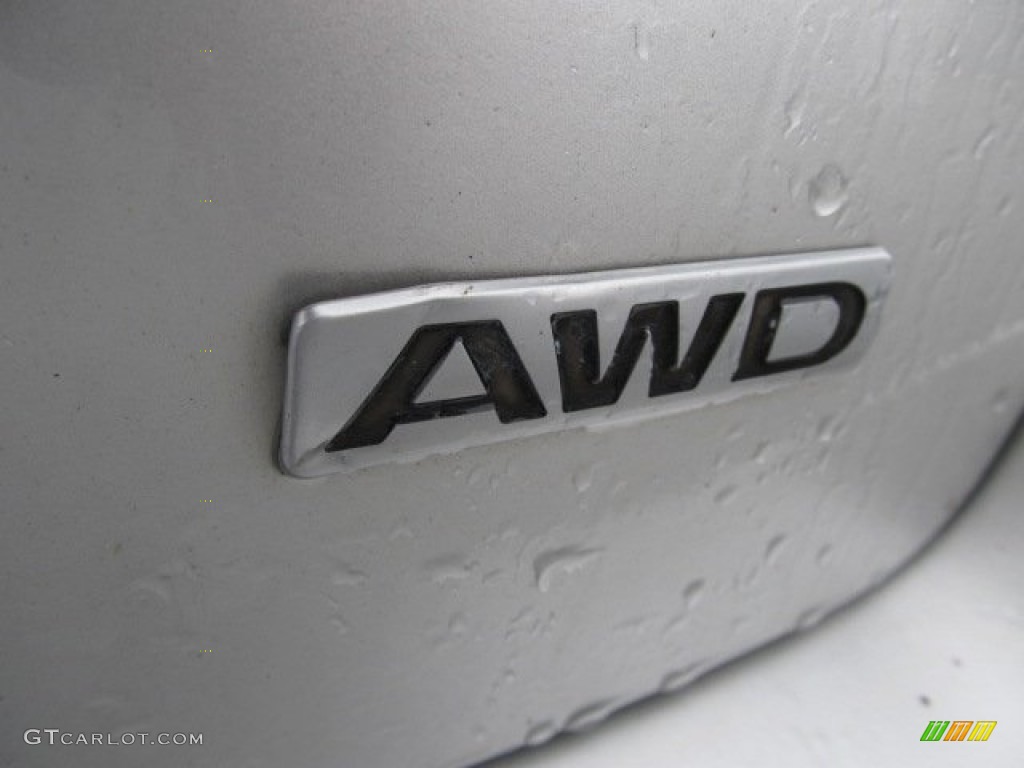 2007 SX4 Convenience AWD - Silky Silver Metallic / Black photo #4