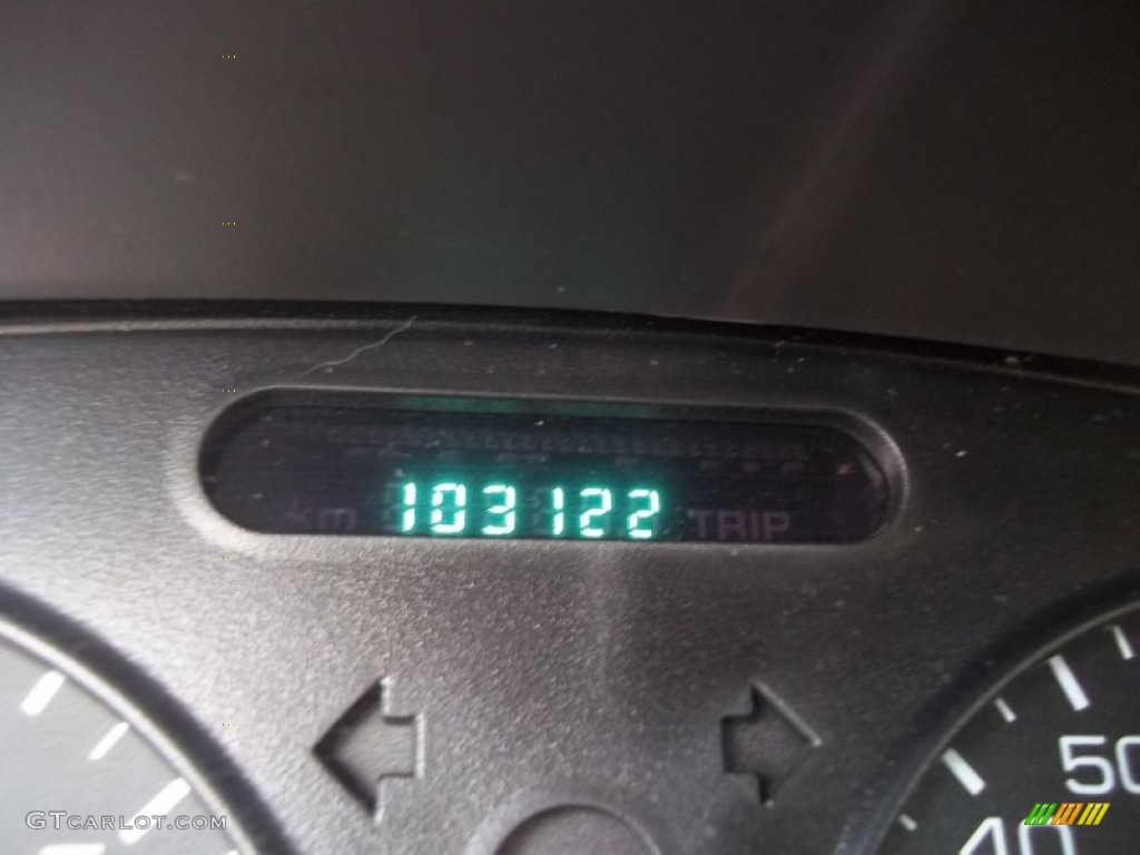 2003 Alero GX Sedan - Ruby Red Metallic / Pewter photo #24