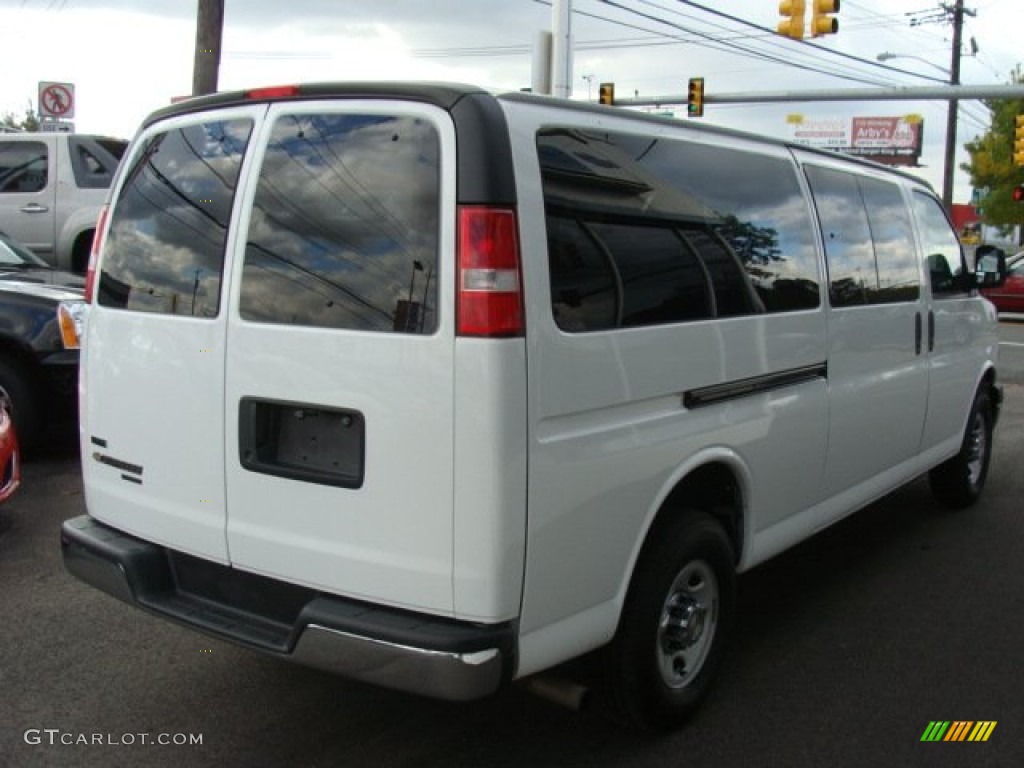 2011 Express LT 3500 Extended Passenger Van - Summit White / Medium Pewter photo #4