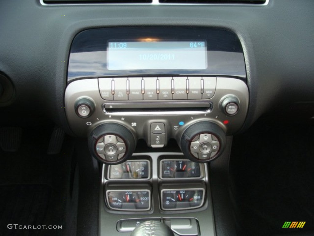 2011 Chevrolet Camaro SS Convertible Controls Photo #55499420