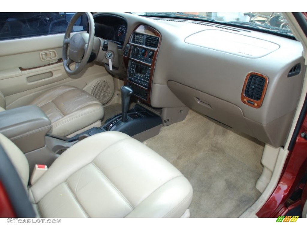 1998 Nissan Pathfinder LE Dashboard Photos