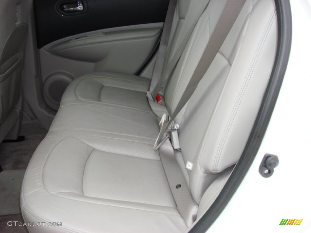 2011 Rogue SL - Pearl White / Gray photo #9