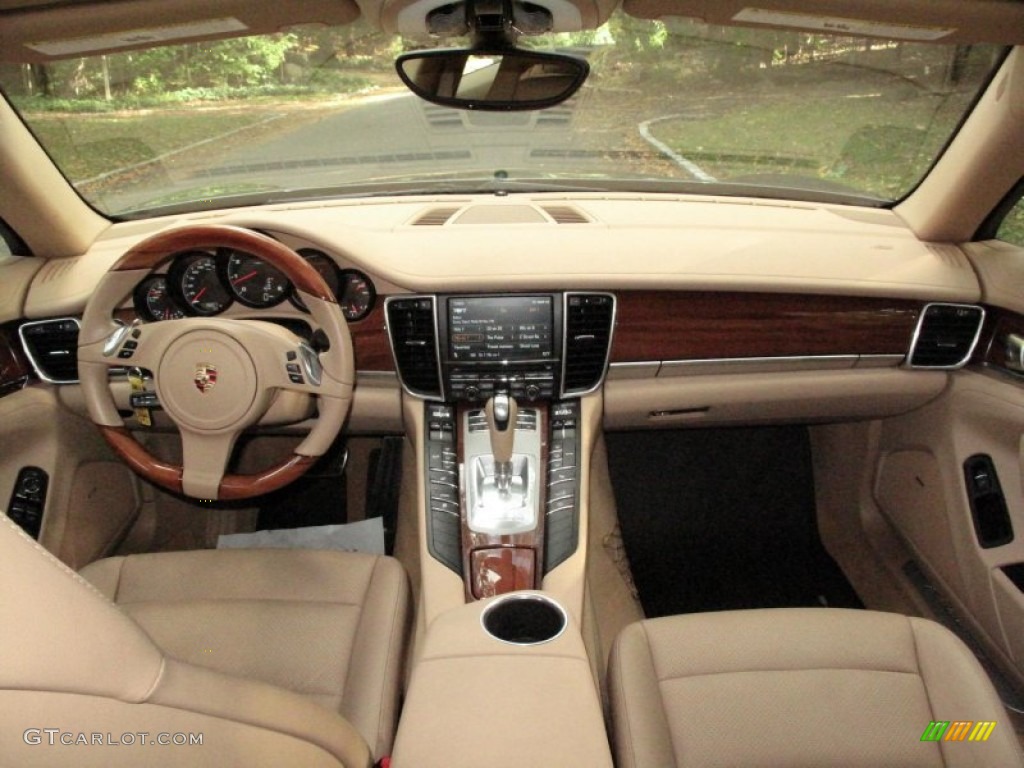 2011 Porsche Panamera 4 Luxor Beige Dashboard Photo #55511009