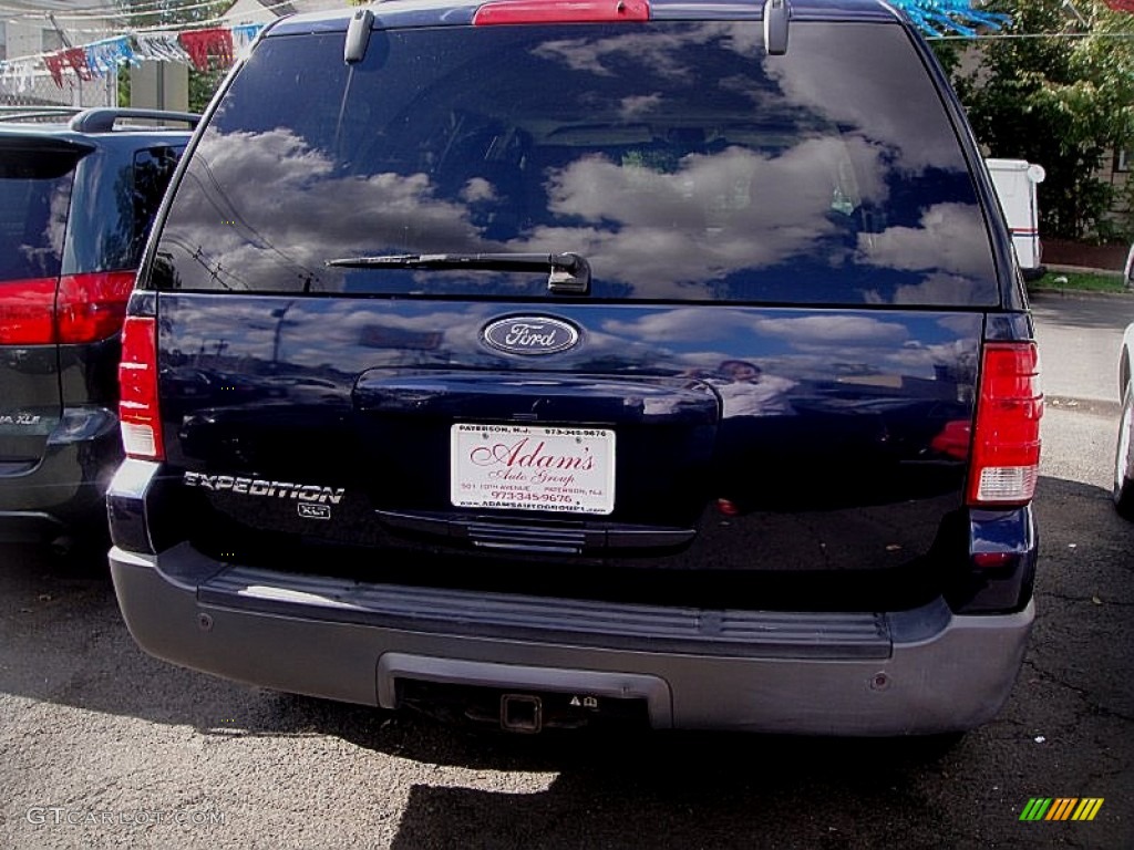 2003 Expedition XLT 4x4 - True Blue Metallic / Medium Parchment photo #6