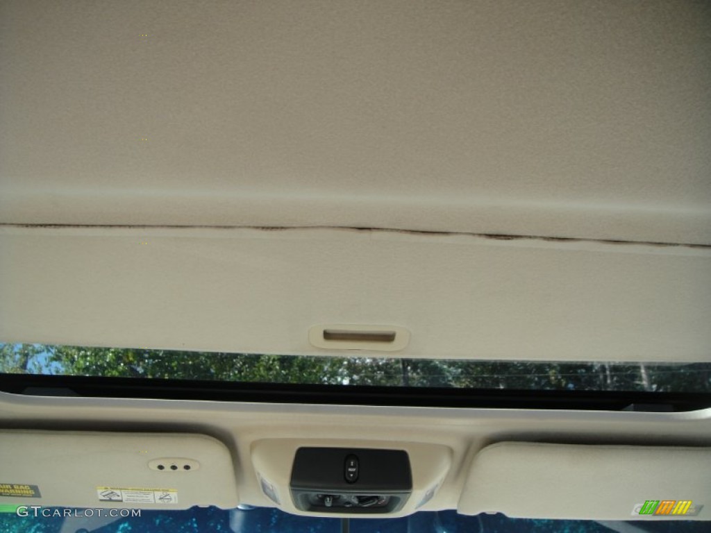 2003 Expedition XLT 4x4 - True Blue Metallic / Medium Parchment photo #15