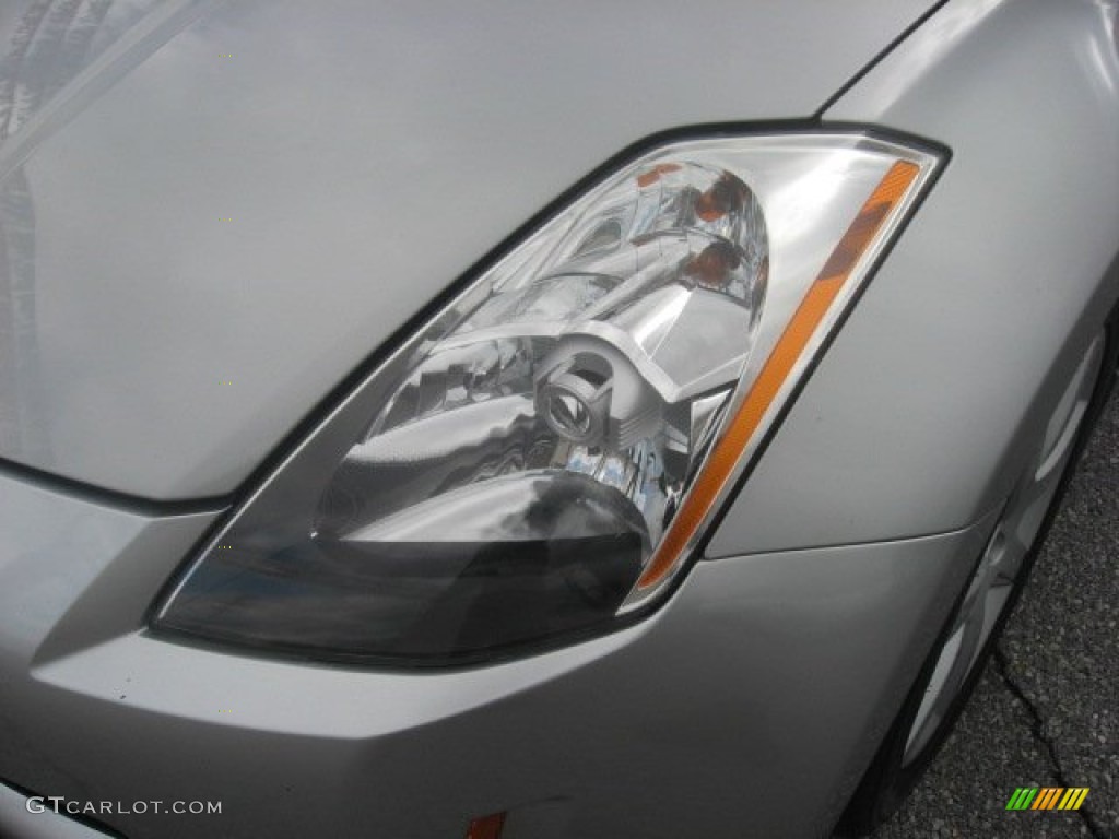 2004 350Z Coupe - Chrome Silver Metallic / Carbon Black photo #32