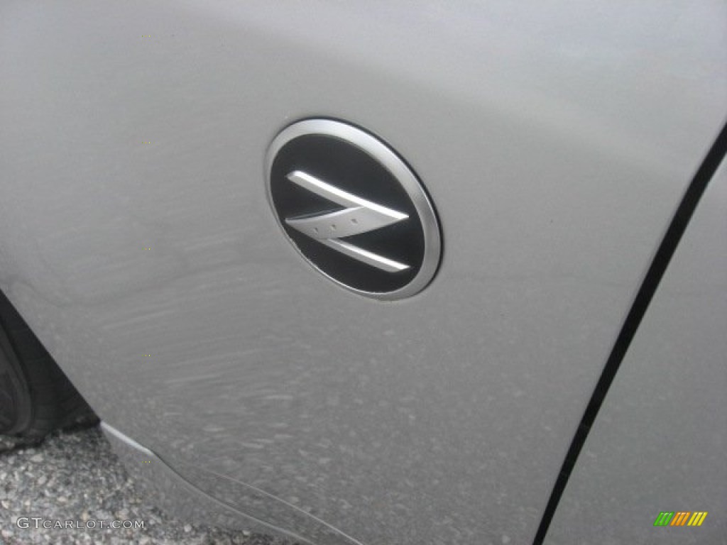 2004 350Z Coupe - Chrome Silver Metallic / Carbon Black photo #40