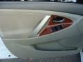Super White - Camry XLE Photo No. 6