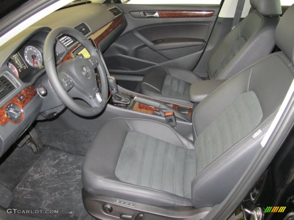Titan Black Interior 2012 Volkswagen Passat V6 SEL Photo #55525019