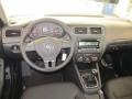 Black - Jetta SE Sedan Photo No. 11