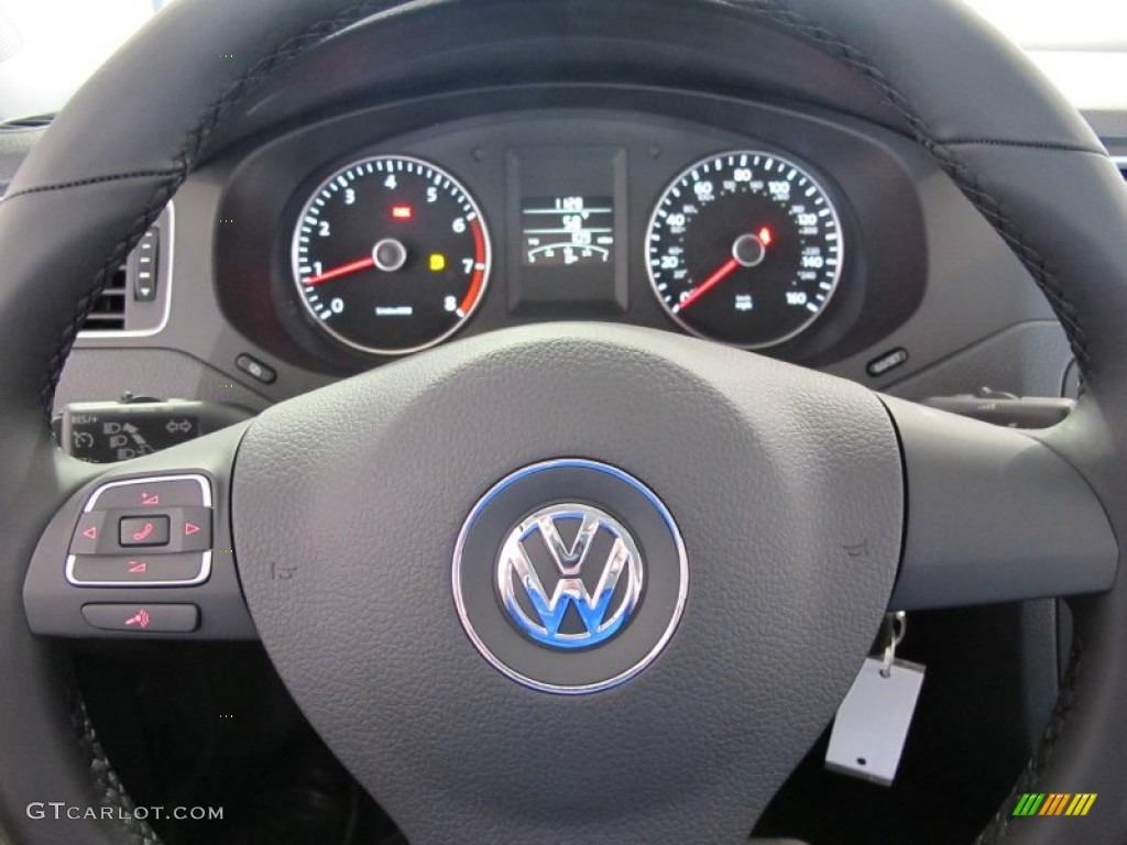2012 Volkswagen Jetta SE Sedan Titan Black Steering Wheel Photo #55526090