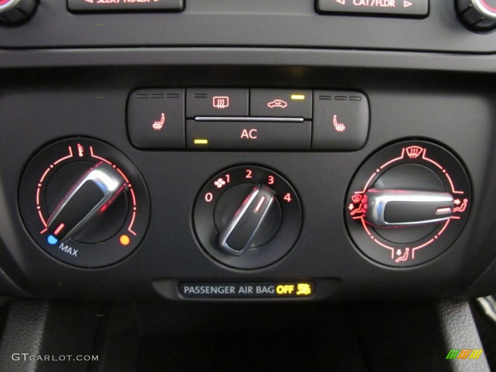 2012 Volkswagen Jetta SE Sedan Controls Photo #55526108