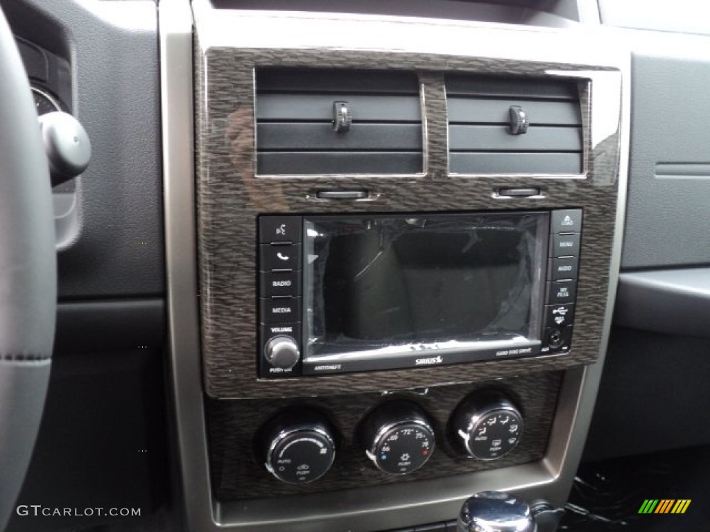 2012 Jeep Liberty Jet 4x4 Controls Photo #55529378