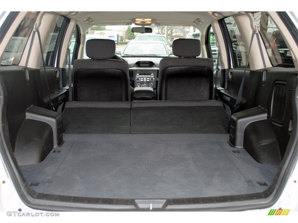 2007 Mitsubishi Endeavor LS Trunk Photos