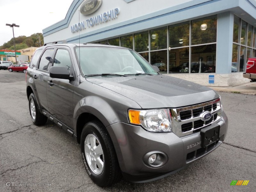 2009 Escape XLT 4WD - Sterling Grey Metallic / Charcoal photo #1