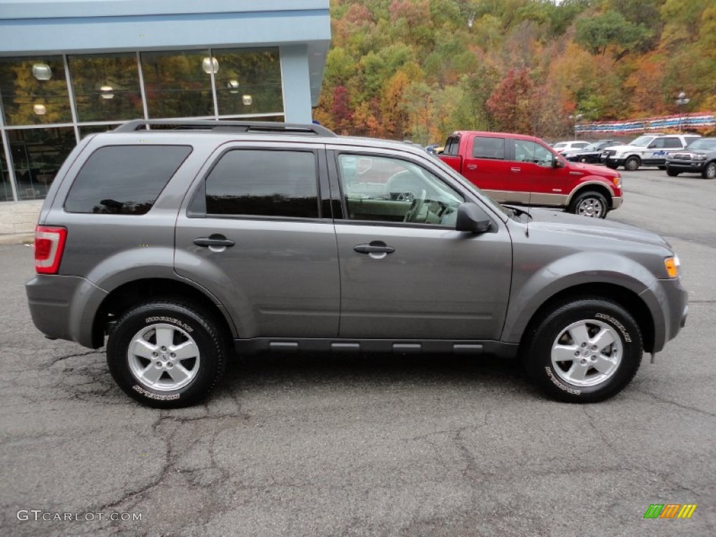 2009 Escape XLT 4WD - Sterling Grey Metallic / Charcoal photo #7