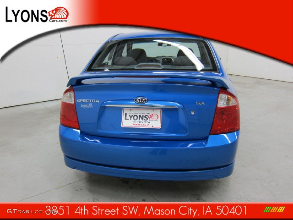 2006 Spectra SX Sedan - Spark Blue / Gray photo #7