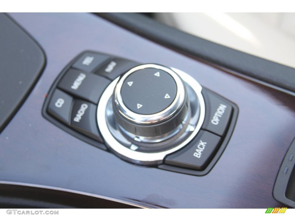 2012 BMW 3 Series 335i Convertible Controls Photo #55537845
