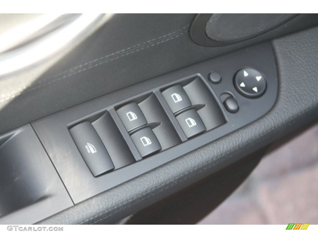 2012 Z4 sDrive35is - Black Sapphire Metallic / Black photo #15