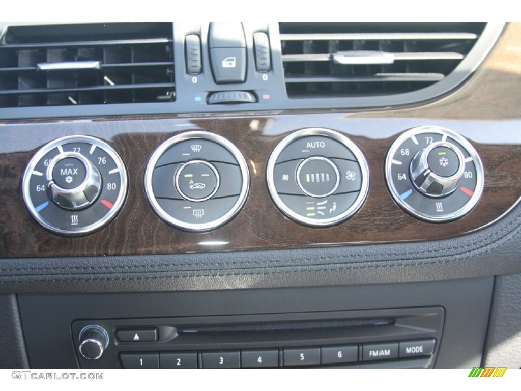 2012 BMW Z4 sDrive35is Controls Photo #55538100