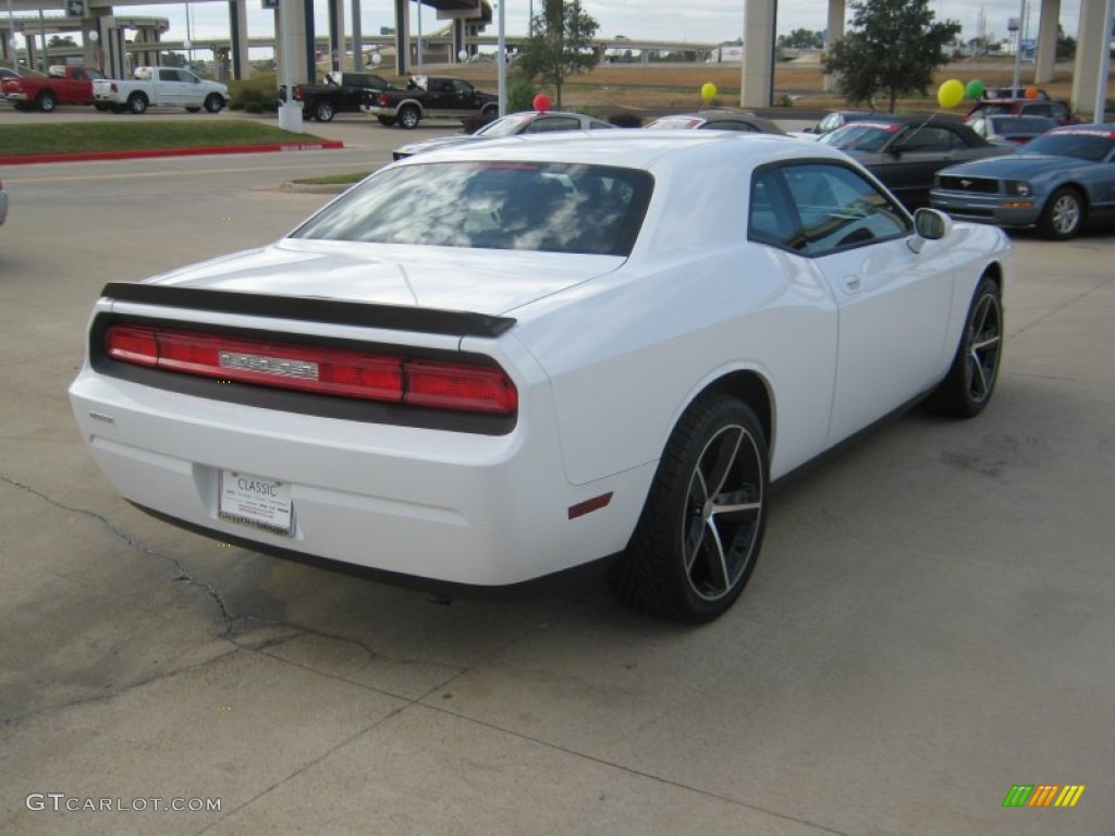 2010 Challenger SE - Stone White / Dark Slate Gray photo #5