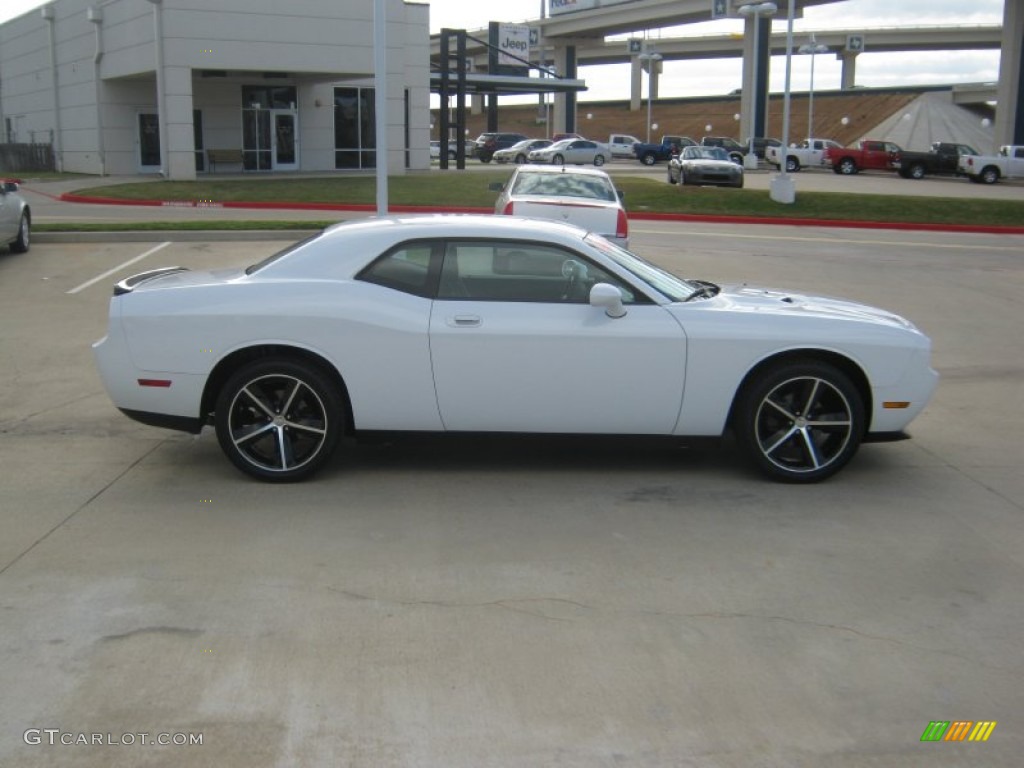 2010 Challenger SE - Stone White / Dark Slate Gray photo #6