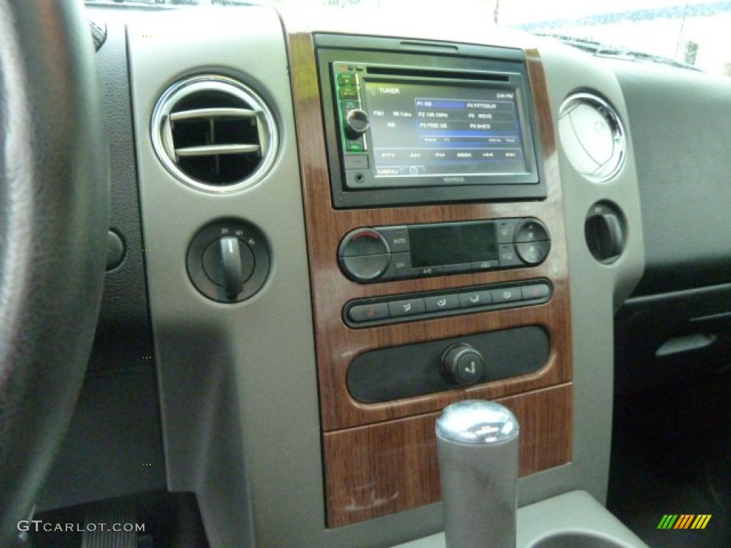 2004 F150 Lariat SuperCab 4x4 - Black / Black photo #9