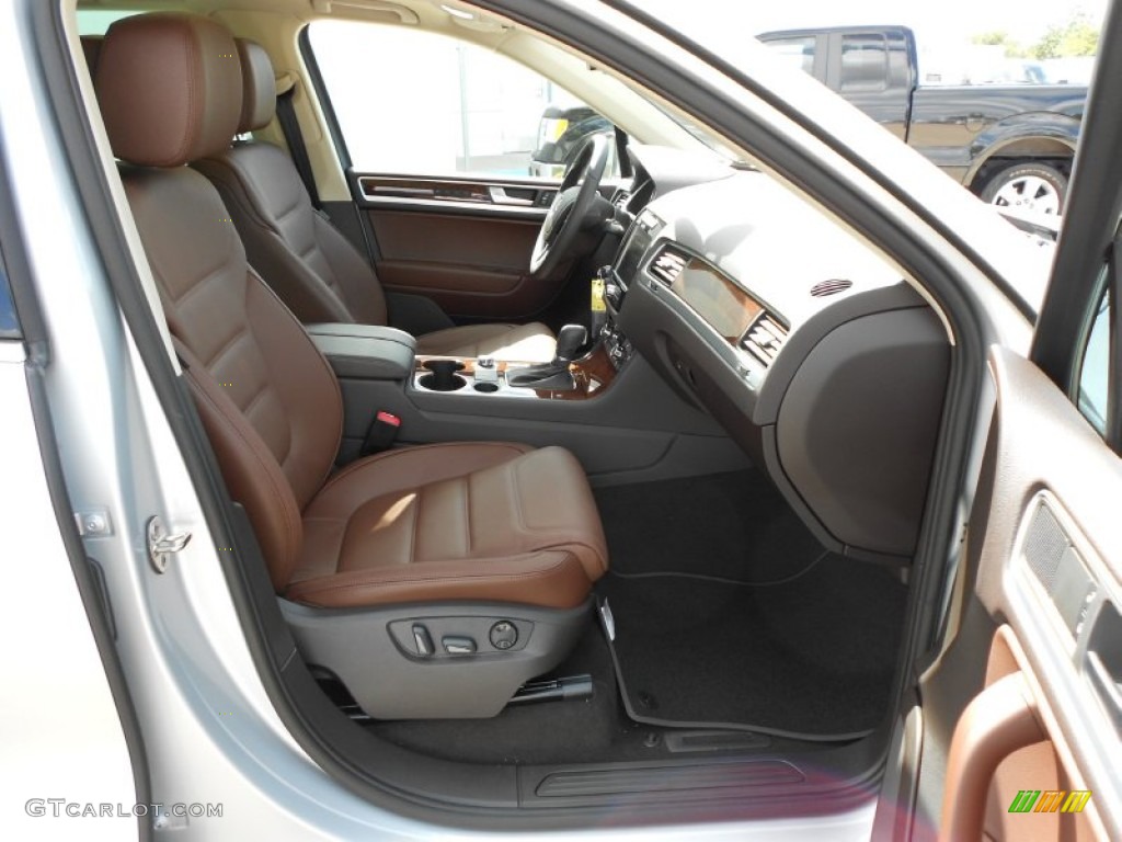 Saddle Brown Interior 2012 Volkswagen Touareg TDI Lux 4XMotion Photo #55544652