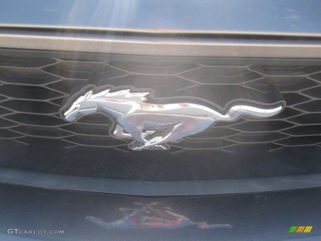 2011 Mustang V6 Premium Convertible - Sterling Gray Metallic / Charcoal Black photo #23