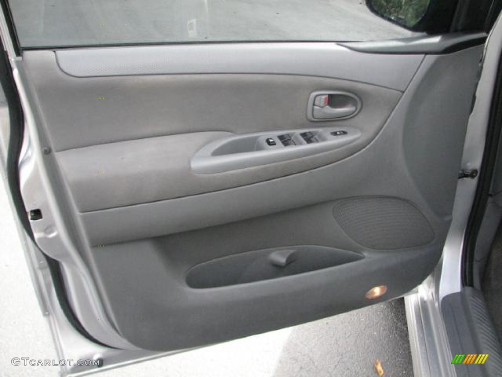 2006 Mazda MPV LX Gray Door Panel Photo #55545522