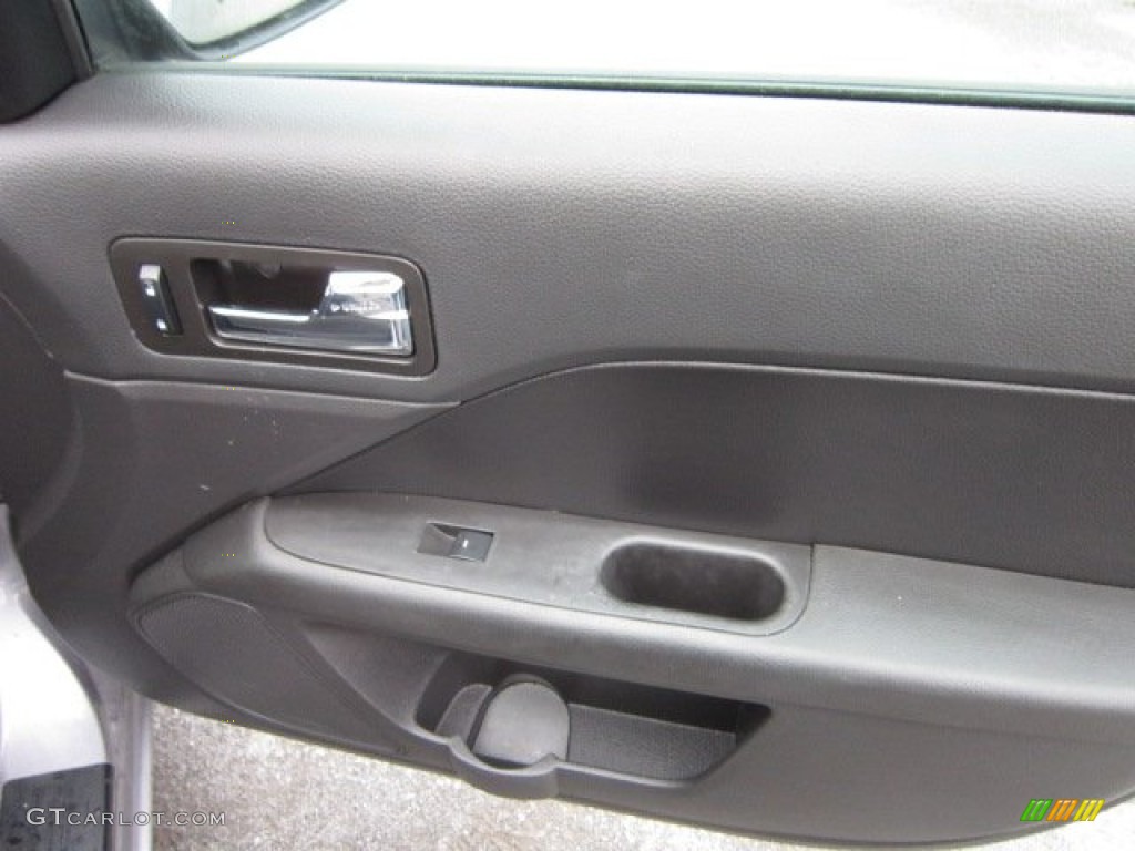 2007 Fusion SE V6 AWD - Tungsten Grey Metallic / Charcoal Black photo #12