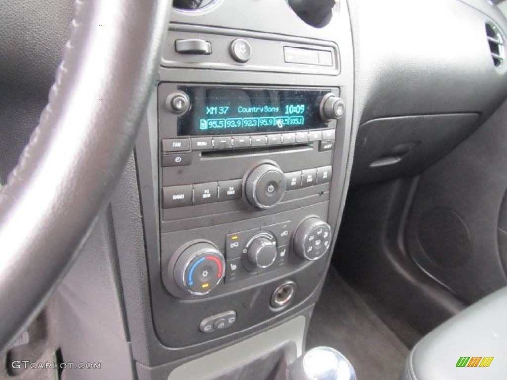 2011 HHR LT - Arctic Ice White / Ebony photo #16